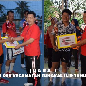 Camat Serahkan Piala dan Uang Pembinaan Kepada Pemenang Camat Cup Kecamatan Tungkal Ilir Tahun 2018